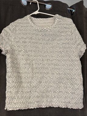 American Eagle Women's Textured Short-Sleeve Top -Tags removed from inside shirt